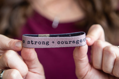 Joshua 1:9 Be Strong + Courageous Stretchy Bracelet - Kingfolk Co