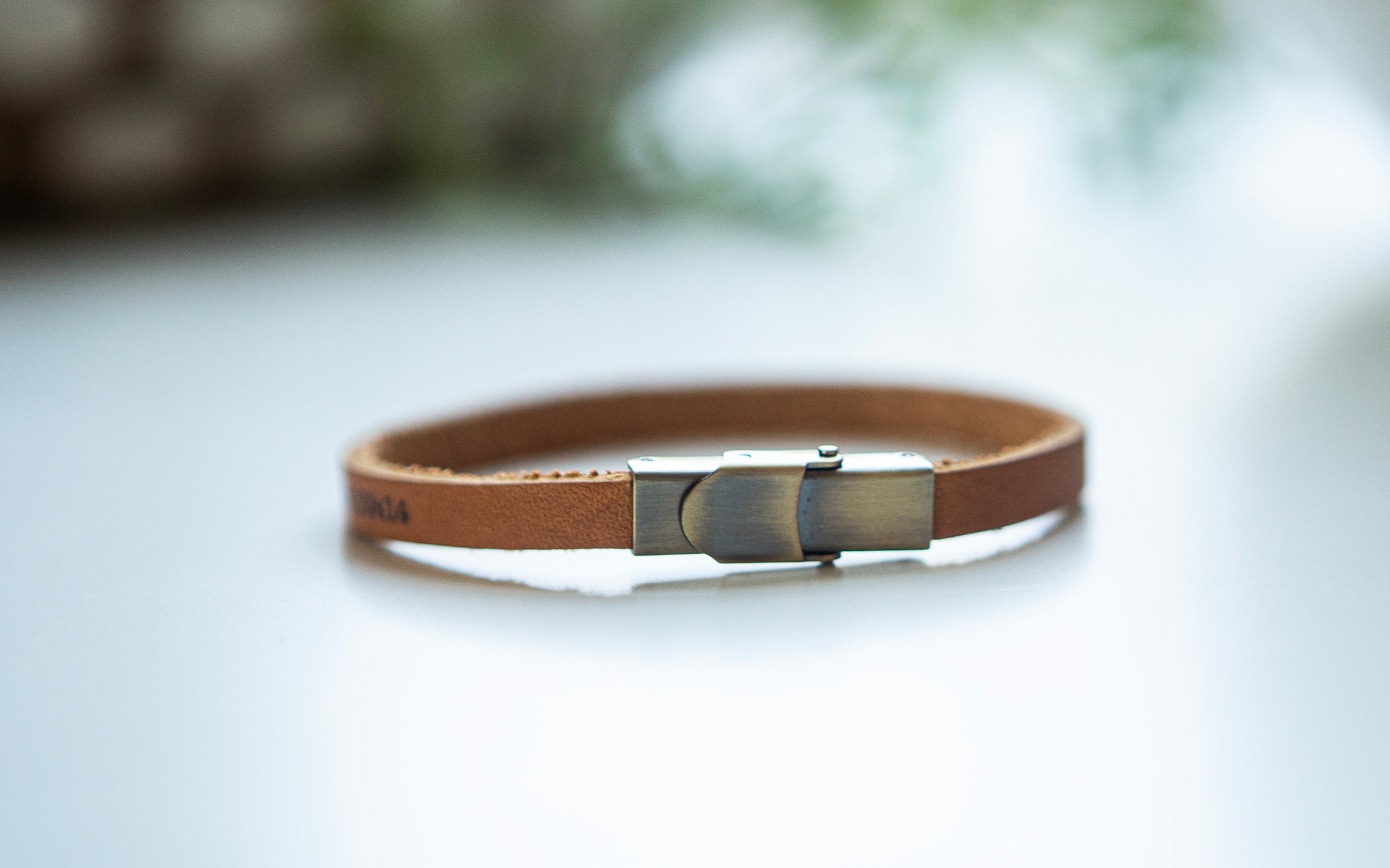 mustard seed it Skinny Leather Bracelet – Kingfolk Co