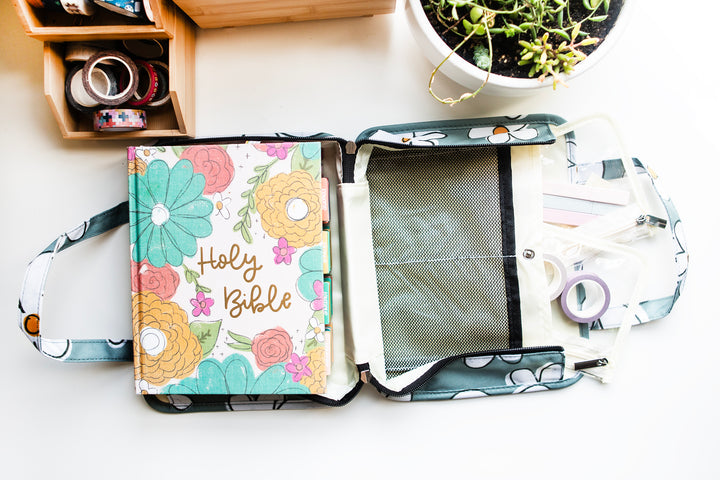 Daisy Grace Bible Bag