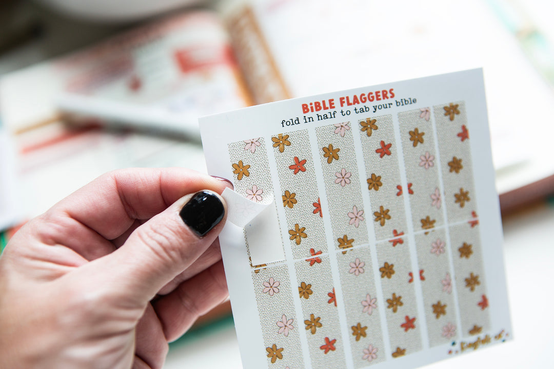 Delighting in God's Word Bible Flaggers (Cream with black dots & flowers) - Kingfolk Co