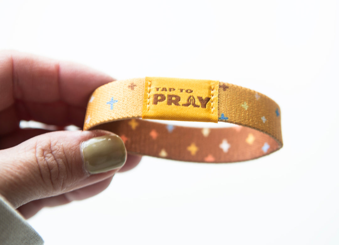 God is Good Tap to Pray® Stretchy Bracelet - Kingfolk Series Collab with Versible Tap to Pray