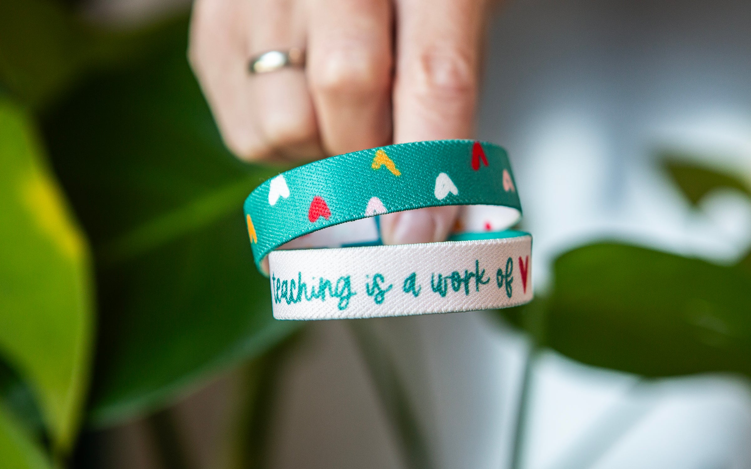 Teaching is a Work of Heart Stretchy Bracelet – Kingfolk Co
