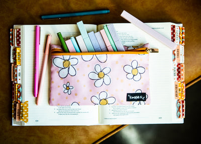 Daisy Pencil + Pen + Highlighter Pouch - Kingfolk Co