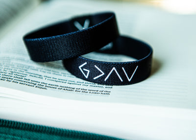 God is Greater Than the Highs and Lows Stretchy Bracelet - Kingfolk Co
